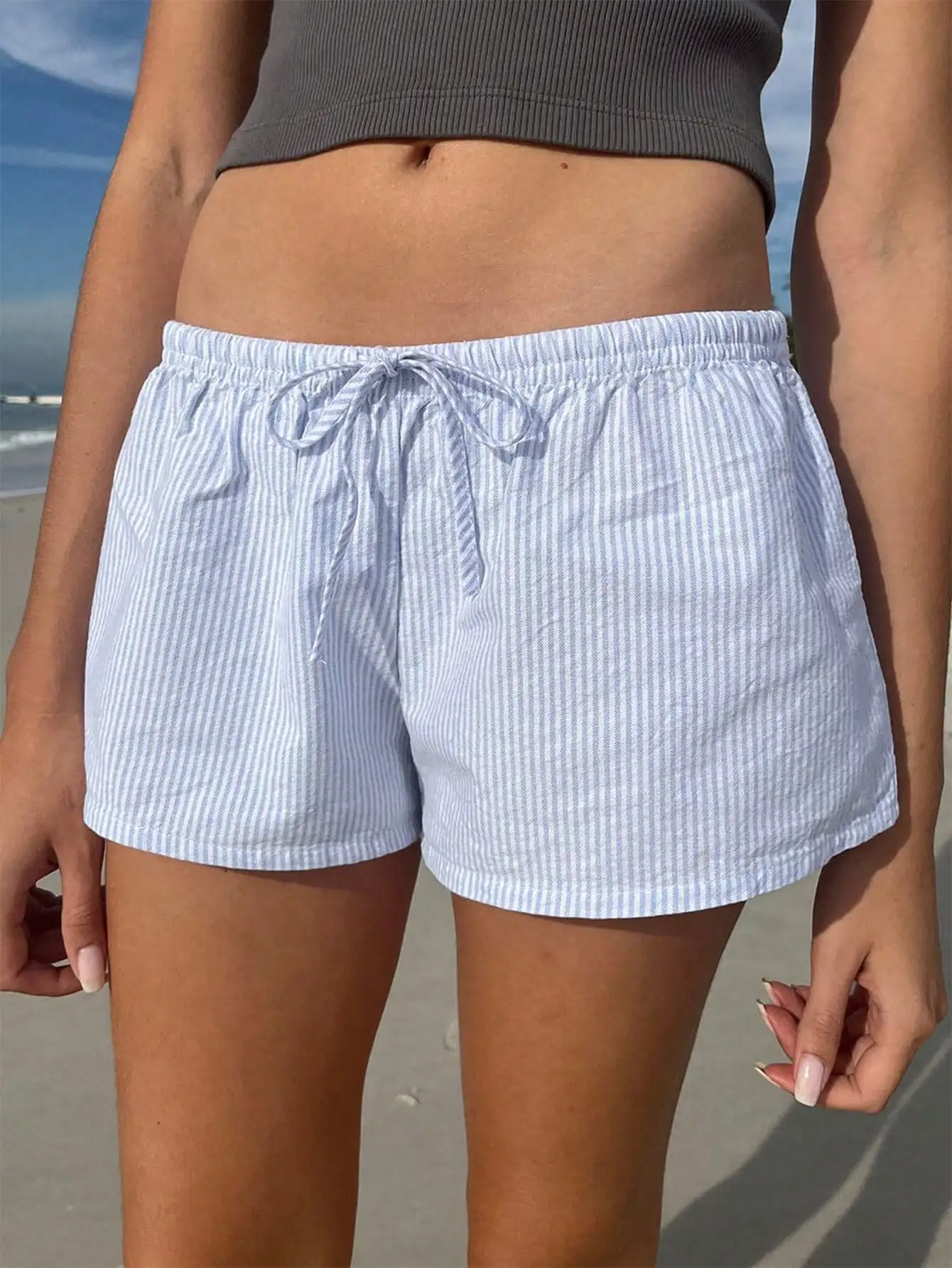 Women's Summer Stripe Print Tether Minimalist Everyday Shorts
Women's Summer Stripe Print Tether Minimalist Everyday Shorts