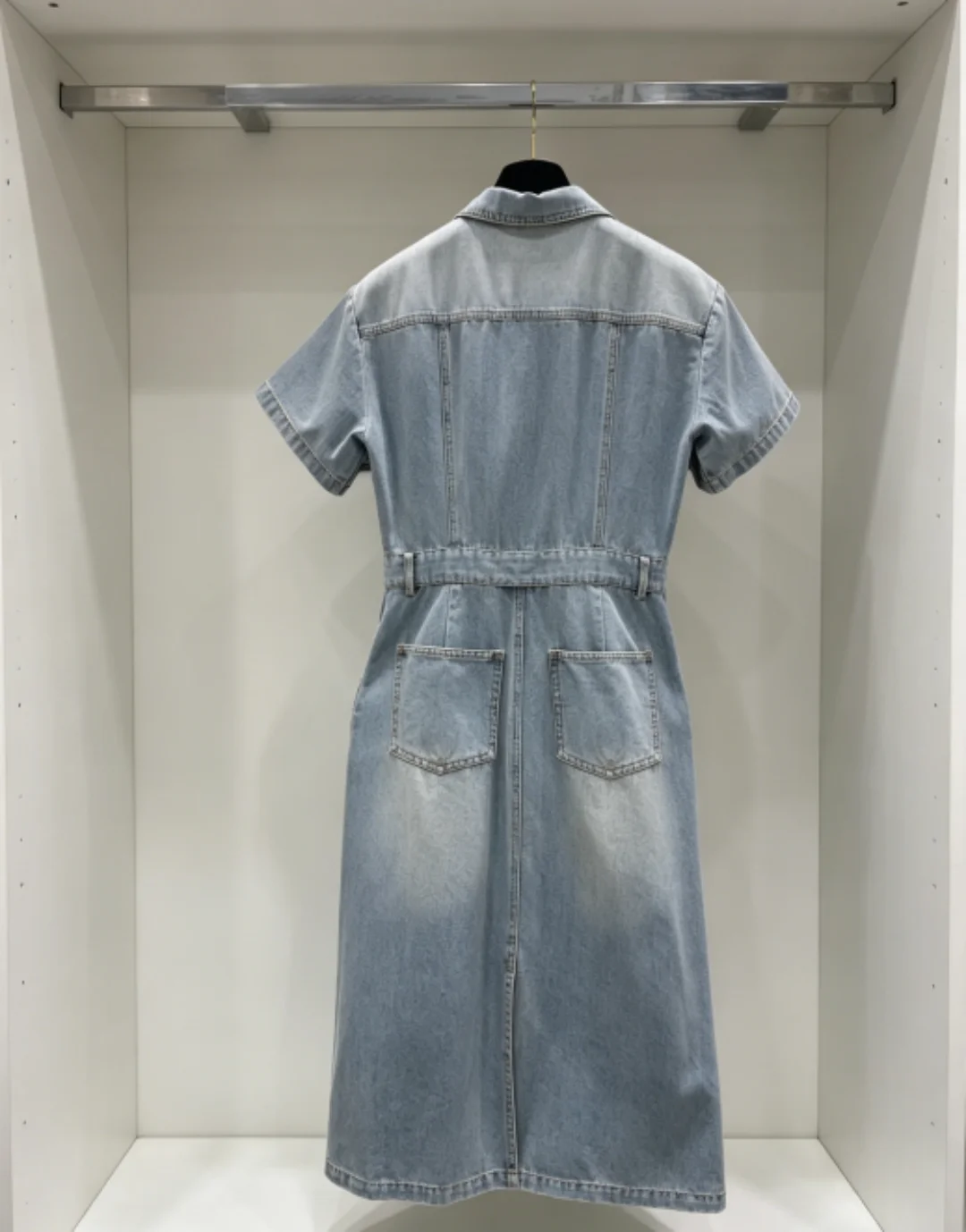 Spring Summer Women's Buttons Lapel Straight High Quality Casual Fashion Denim Dress
Spring Summer Women's Buttons Lapel Straight High Quality Casual Fashion Denim Dress