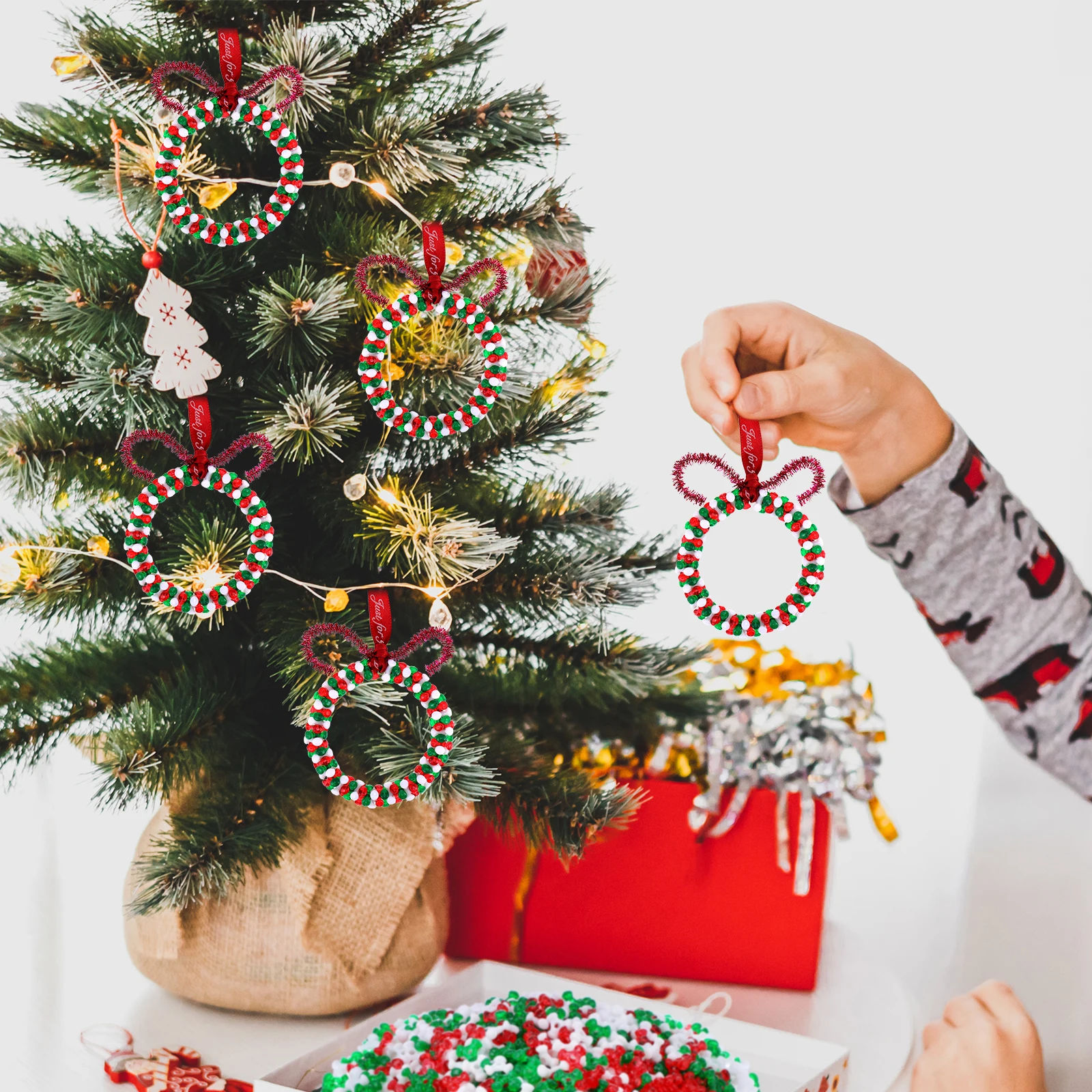 1000pcs Plastic Beads Kits Trigeminal Loose Beading Jewelry Bracelet Necklace Crafts Gifts Premium Quality Hole Design
1000pcs Plastic Beads Kits Trigeminal Loose Beading Jewelry Bracelet Necklace Crafts Gifts Premium Quality Hole Design