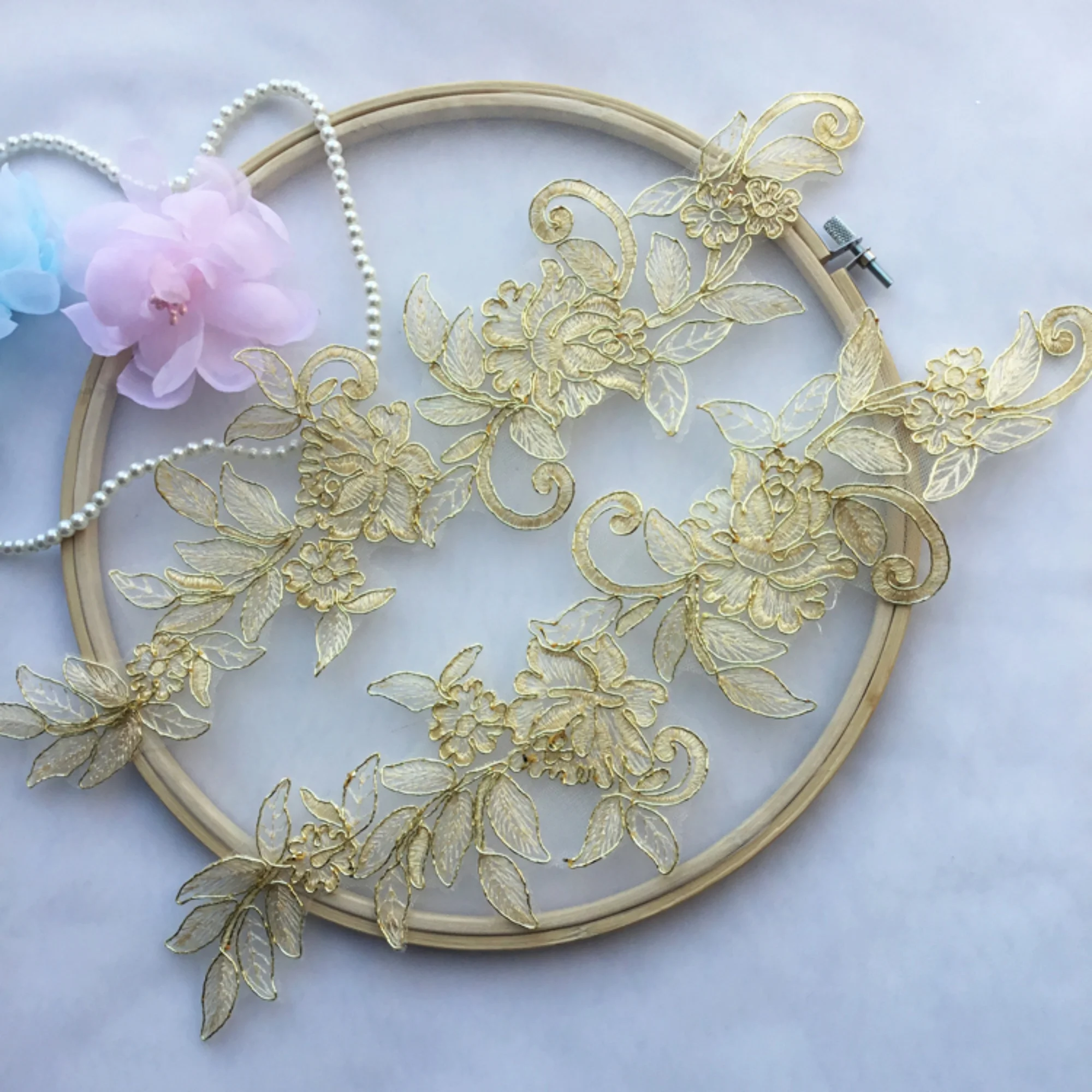 Пара вышитых аппликаций, пришивная золотая аппликация, нашивки с вышитыми цветами для платья, принадлежности для самостоятельного изготовления, для цветов для волос
Пара вышитых аппликаций, пришивная золотая аппликация, нашивки с вышитыми цветами для платья, принадлежности для самостоятельного изготовления, для цветов для волос