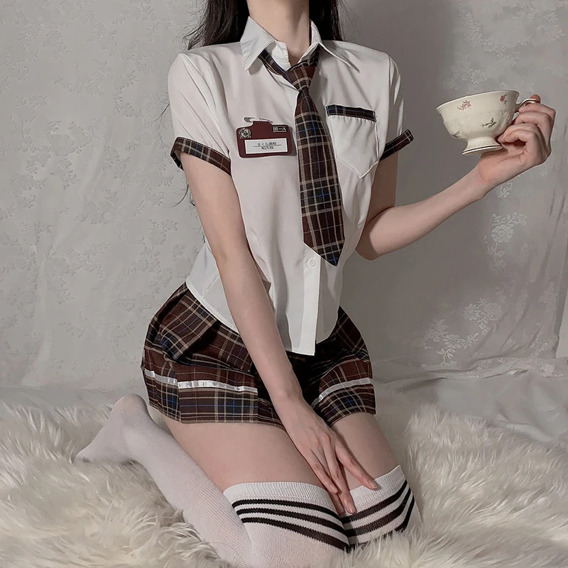 Plus Size Women's Daily Clothing Set, JK Style Uniform, Casual Role Play Outfit, Comfortable Home Sleepwear
Plus Size Women's Daily Clothing Set, JK Style Uniform, Casual Role Play Outfit, Comfortable Home Sleepwear