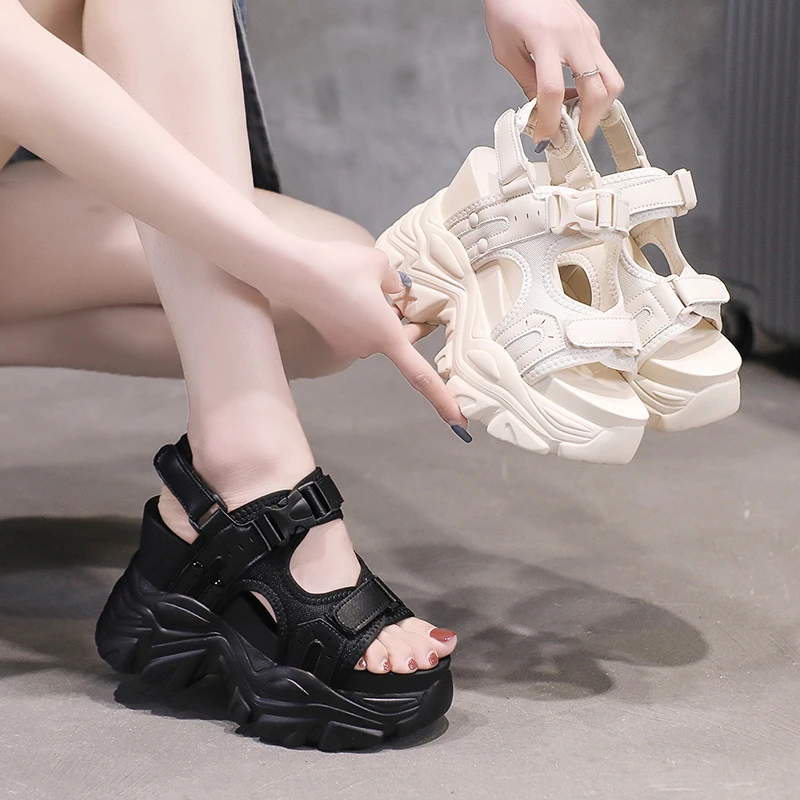 2026 Fashion Summer Women Sandals Peep-toe Wedge Platform Sneakers Woman 10.5CM Heels Thick Bottom Sandal New Casual Beach
2026 Fashion Summer Women Sandals Peep-toe Wedge Platform Sneakers Woman 10.5CM Heels Thick Bottom Sandal New Casual Beach