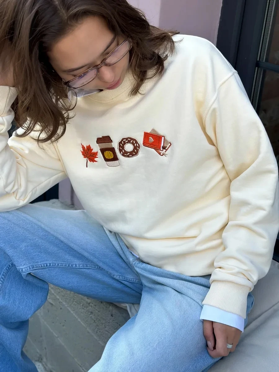 Faionable Loose Printed round Ne Sweatirt Versatile Comfortable Long Sve Crew Ne Pullover Commute Ready Autumn Piece
Faionable Loose Printed round Ne Sweatirt Versatile Comfortable Long Sve Crew Ne Pullover Commute Ready Autumn Piece