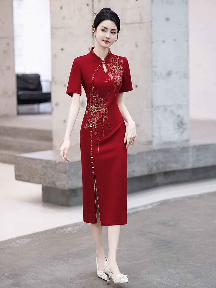 Элегантное свадебное платье для мамы и бабушки, высококачественная женская одежда для свадьбы, из полиэфирного волокна, с коротким рукавом
Элегантное свадебное платье для мамы и бабушки, высококачественная женская одежда для свадьбы, из полиэфирного волокна, с коротким рукавом