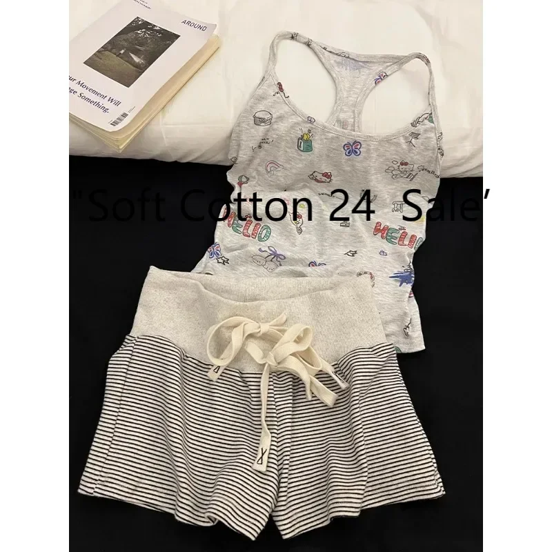Hello Kitty Suspender Pajamas Girls Summer Slim Tank Top Striped Shorts Two-piece Hello Kitty Sexy Ladies Loungewear Set
Hello Kitty Suspender Pajamas Girls Summer Slim Tank Top Striped Shorts Two-piece Hello Kitty Sexy Ladies Loungewear Set
