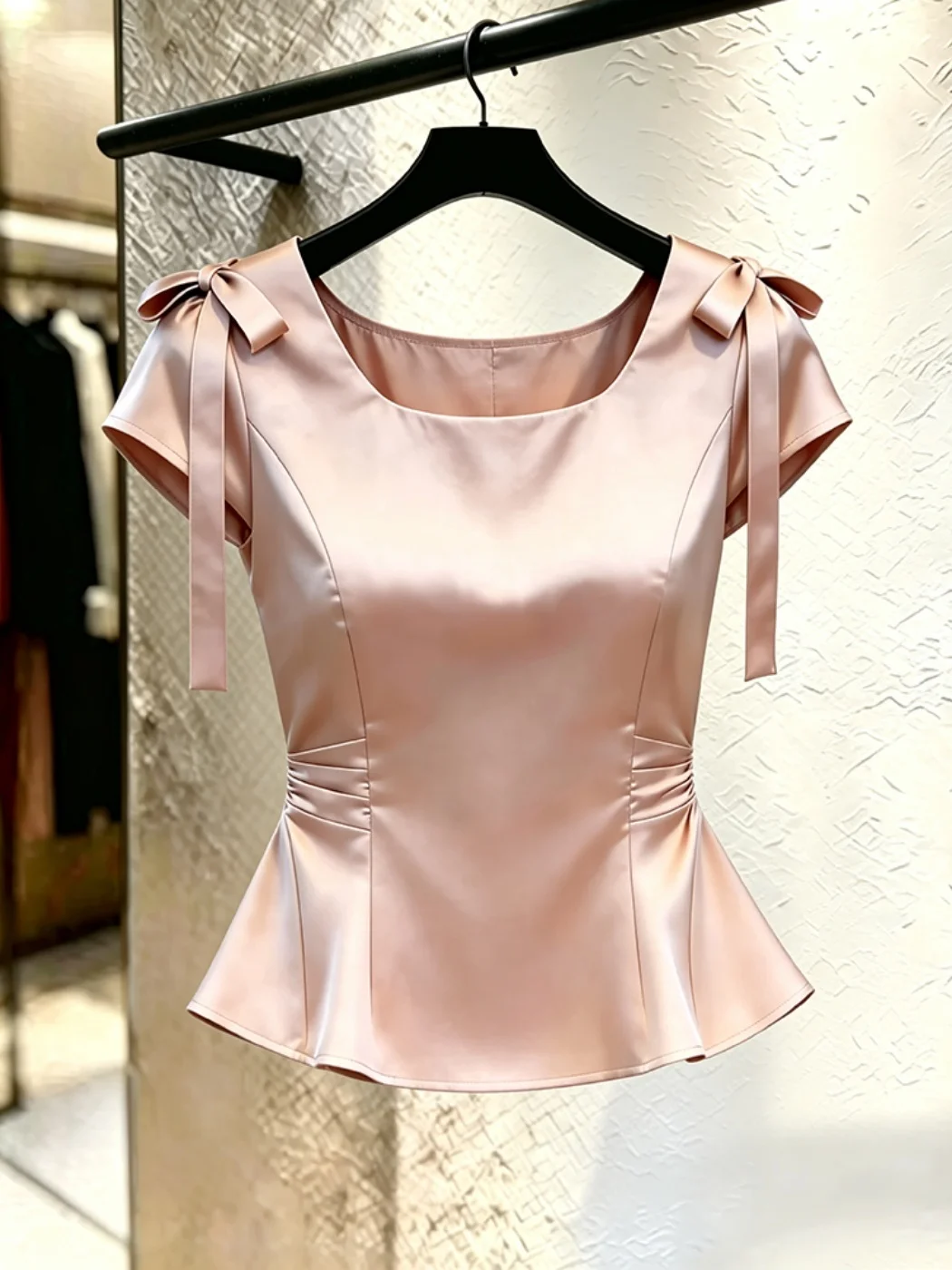 Sweet Style Knot Design Shirt Short Sleeve Pink Fashionable Summer Top Age Reduction French Style Slim Fit Women's ...
Sweet Style Knot Design Shirt Short Sleeve Pink Fashionable Summer Top Age Reduction French Style Slim Fit Women's ...