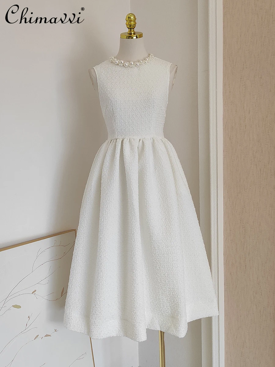 French Fashion Elegant Hepburn Style Beaded Pleated Jacquard Dress High Waist Slimming Princess Party Dress 2023 Summer New
French Fashion Elegant Hepburn Style Beaded Pleated Jacquard Dress High Waist Slimming Princess Party Dress 2023 Summer New