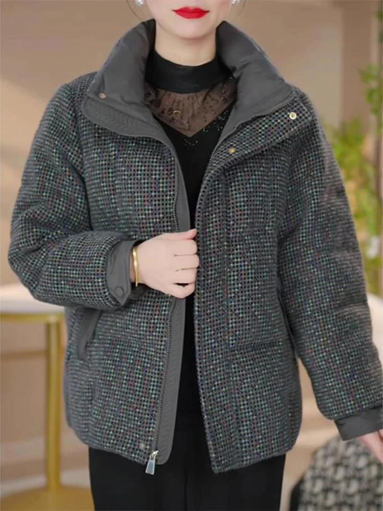 Retro Chic Loose Fit Thickened Cotton Jacket Women's Winter Warm Short Style Korean Version Commute Fashion Polyester Fiber
Retro Chic Loose Fit Thickened Cotton Jacket Women's Winter Warm Short Style Korean Version Commute Fashion Polyester Fiber