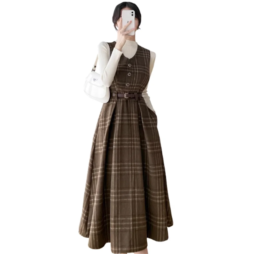 Autumn and winter plaid woolen strap dress button belt sleeveless elegant dress
Autumn and winter plaid woolen strap dress button belt sleeveless elegant dress