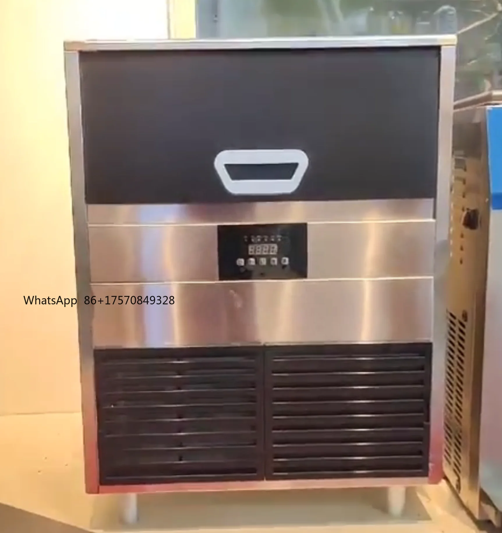 2025 New Stainless Steel Commercial Ice Maker Home Use Ice Cube Making Machine 500kg Square Ice Storage Industrial Cooling Way
2025 New Stainless Steel Commercial Ice Maker Home Use Ice Cube Making Machine 500kg Square Ice Storage Industrial Cooling Way