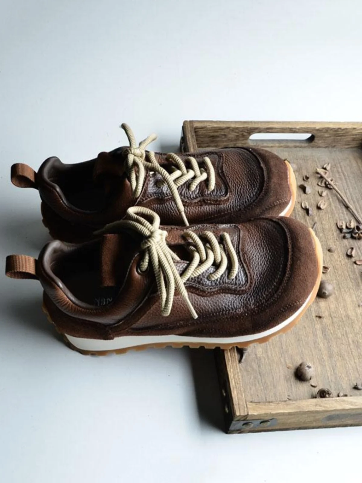 Retro Comfortable Loose Casual Shoes Women's Genuine Leather Color Rubbing Ugly Cute Laced Flat Bottom Soft Head Deqin Shoes
Retro Comfortable Loose Casual Shoes Women's Genuine Leather Color Rubbing Ugly Cute Laced Flat Bottom Soft Head Deqin Shoes