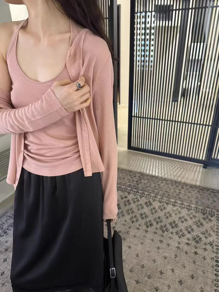 Spring 2026 Dongdaemun Knitted Neckline Vest Set Women's Two-Piece Knitted Sleeveless Low round Neck Button-Up Cardigan
Spring 2026 Dongdaemun Knitted Neckline Vest Set Women's Two-Piece Knitted Sleeveless Low round Neck Button-Up Cardigan
