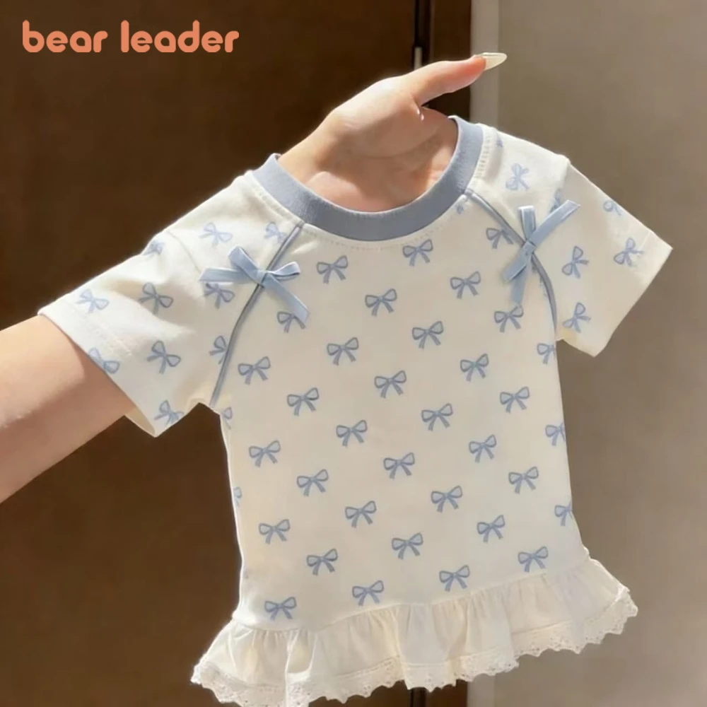 Bear Lead Korean Version Fashionable Sweet and Cute Round Neck Short Sleeved Bow Pleated Top Versatile New Summer Girls Clothing
Bear Lead Korean Version Fashionable Sweet and Cute Round Neck Short Sleeved Bow Pleated Top Versatile New Summer Girls Clothing