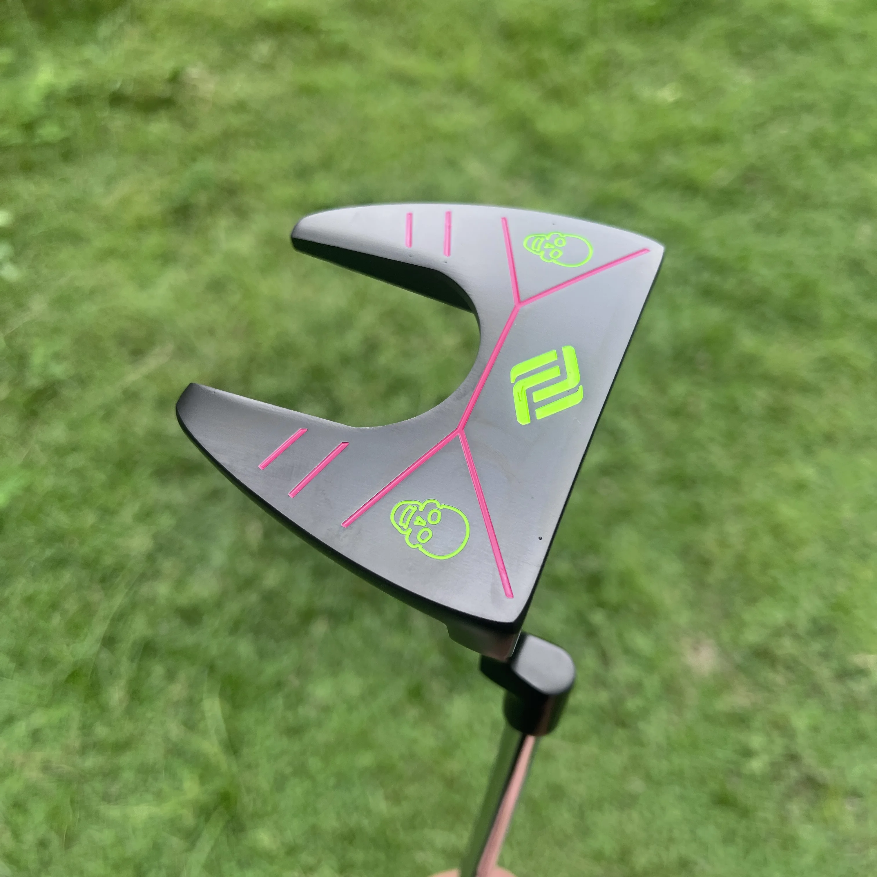 Fumi Golf Clubs CNC integration Stainless Steel Shaft Golfing Traning Equipment Unisex Men golf Putter Club Driving Irons
Fumi Golf Clubs CNC integration Stainless Steel Shaft Golfing Traning Equipment Unisex Men golf Putter Club Driving Irons