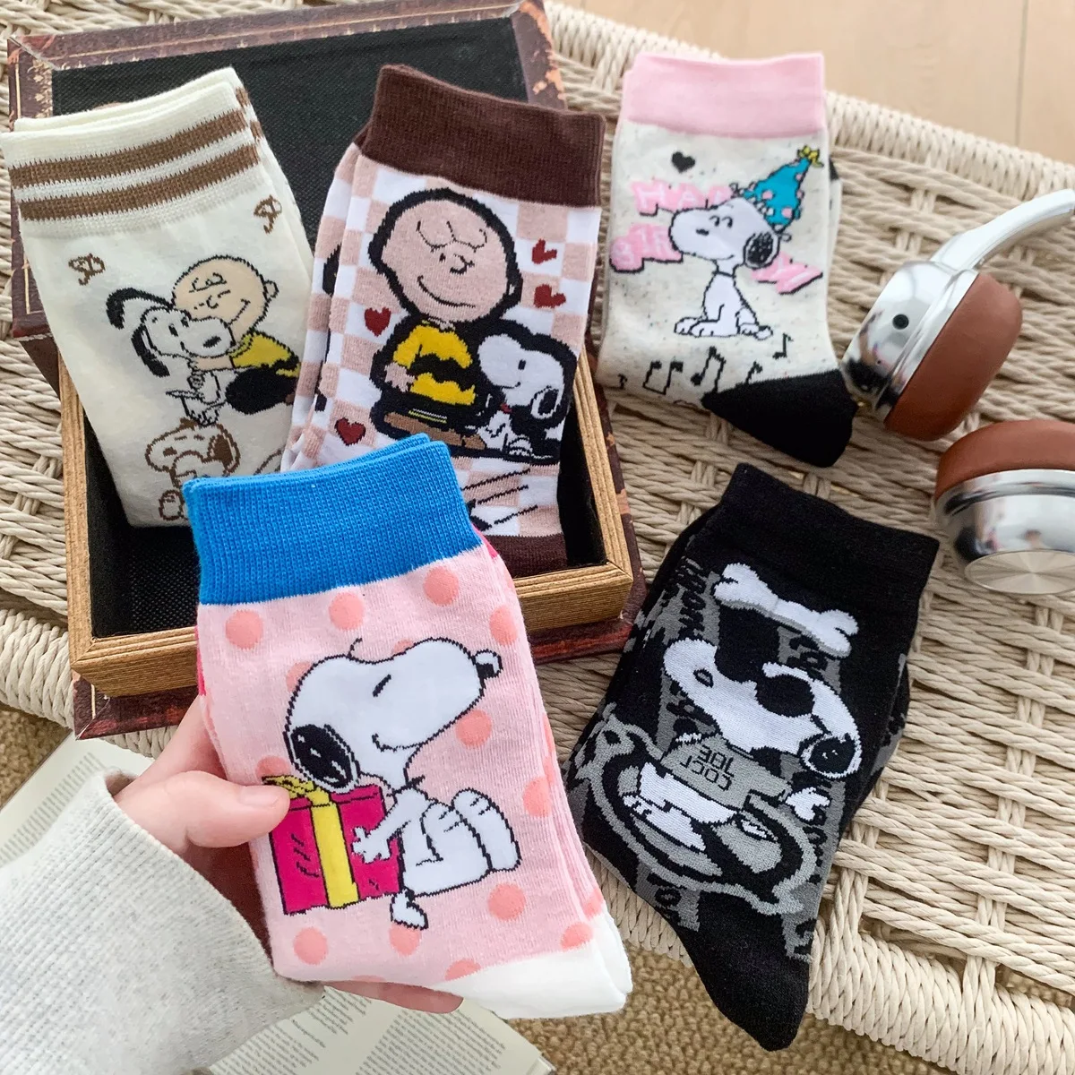 5Pairs Snoopy Woman Socks Cotton Summer Thin Style Cartoon Bear Socks For Women Sweat Absorbing Odor Preventing Low Top Men Clot
5Pairs Snoopy Woman Socks Cotton Summer Thin Style Cartoon Bear Socks For Women Sweat Absorbing Odor Preventing Low Top Men Clot