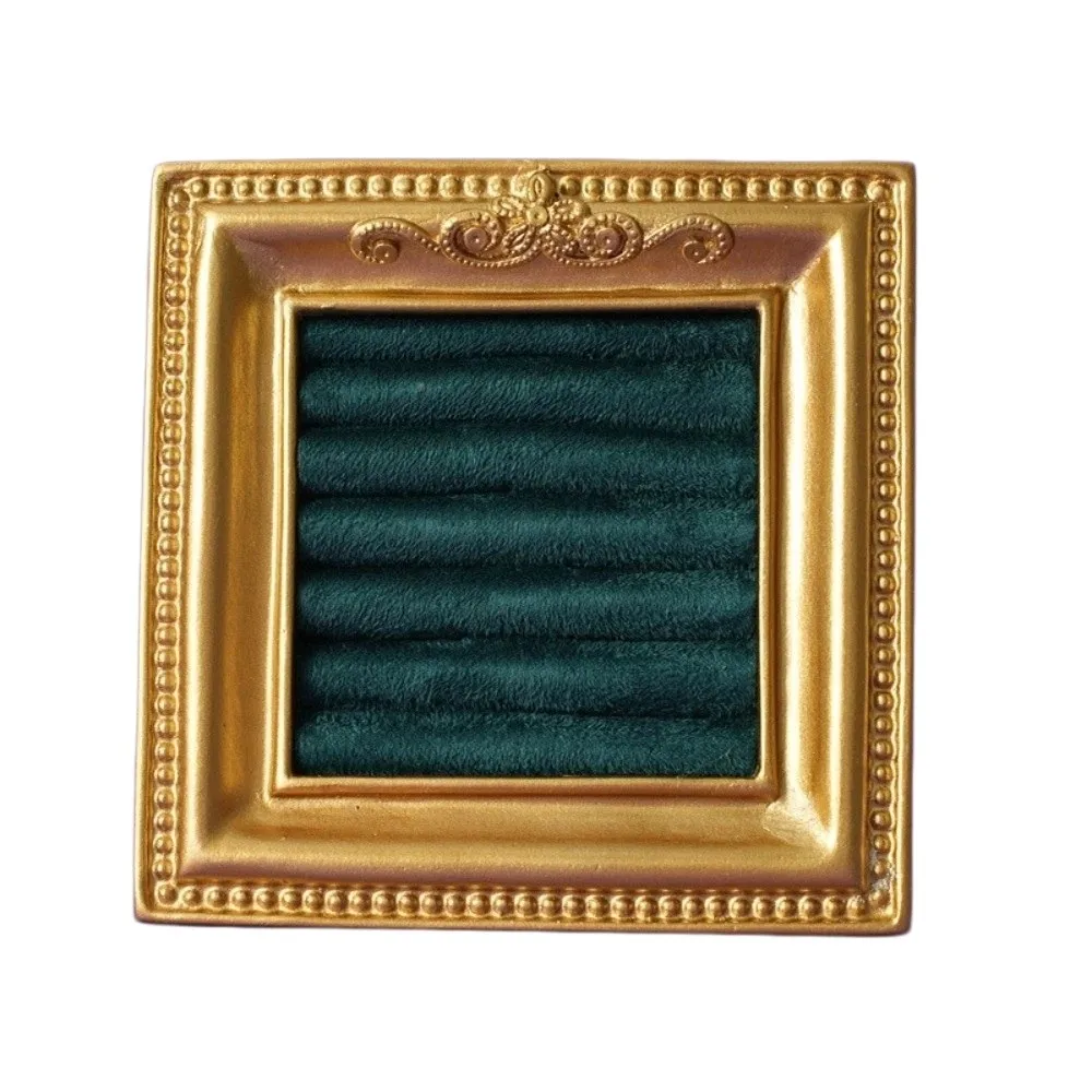 Vintage Gold Ring Display Stand Baroque Design Ring Holder Photo Frame Earring Tray Velvet Organizer Exquisite
Vintage Gold Ring Display Stand Baroque Design Ring Holder Photo Frame Earring Tray Velvet Organizer Exquisite