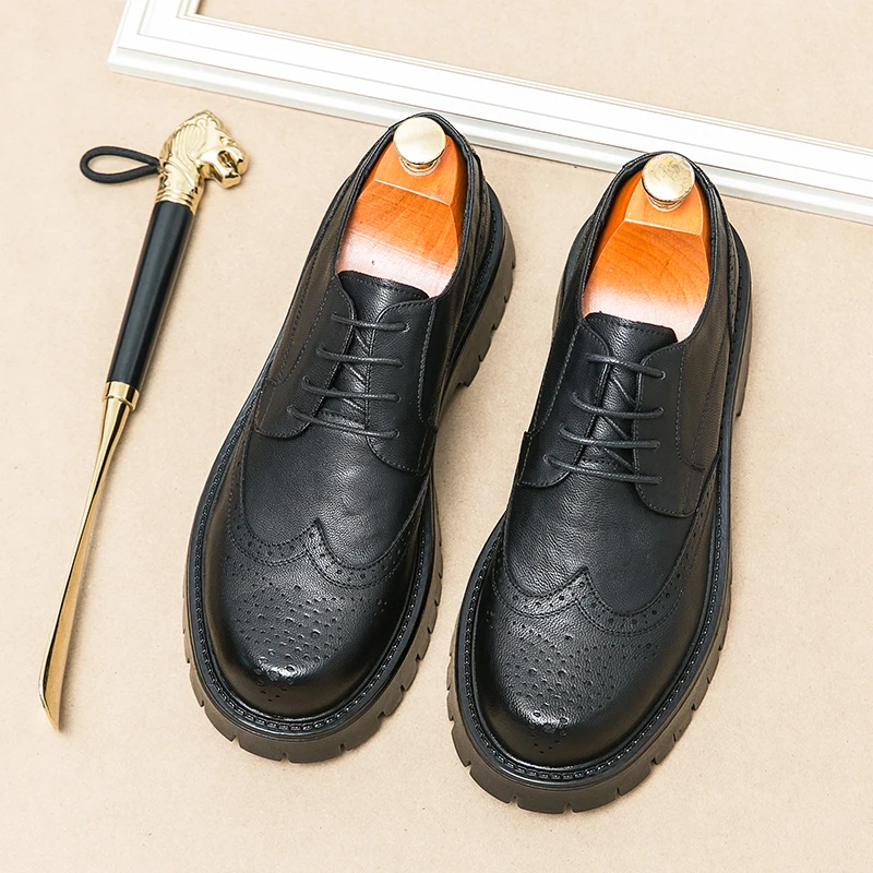 Boston Style Handmade High Quality Fashionable Carved Thick Sole Non Slip Artist Actor Height Increase Men Comfort Oxford Shoes
Boston Style Handmade High Quality Fashionable Carved Thick Sole Non Slip Artist Actor Height Increase Men Comfort Oxford Shoes