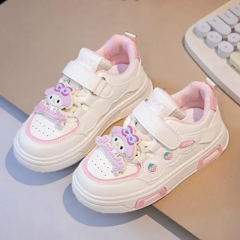 My Melody Kawaii Sanrio Anime Ins Fashion Board Shoes 2025 New Spring Cute Children Leather Casual Sports Sneakers Gifts Toys
My Melody Kawaii Sanrio Anime Ins Fashion Board Shoes 2025 New Spring Cute Children Leather Casual Sports Sneakers Gifts Toys