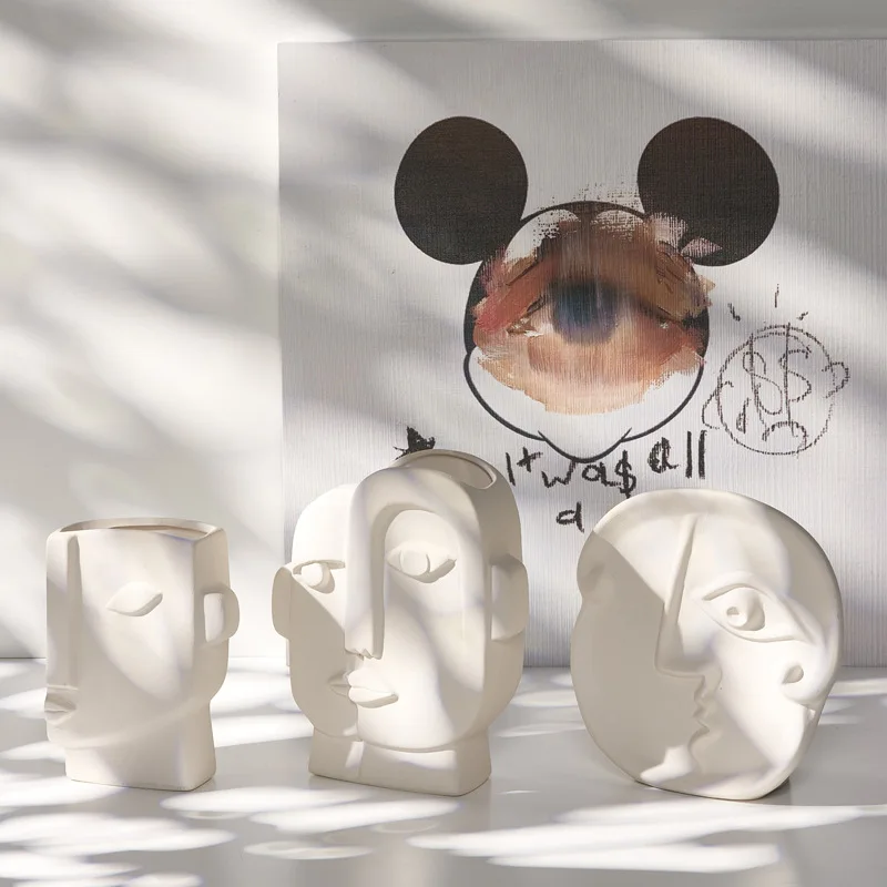Nordic Ins Creative Ceramic Vase Modern Face Design Flower Arrangement Home Decor Art
Nordic Ins Creative Ceramic Vase Modern Face Design Flower Arrangement Home Decor Art