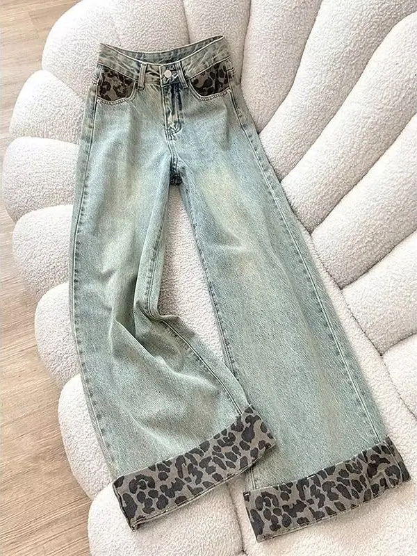 Retro Leopard Print Patchwork Wide Leg Denim Jeans High Waist Spring Loose Slimming Cuffed Straight Leg Pants for Women
Retro Leopard Print Patchwork Wide Leg Denim Jeans High Waist Spring Loose Slimming Cuffed Straight Leg Pants for Women