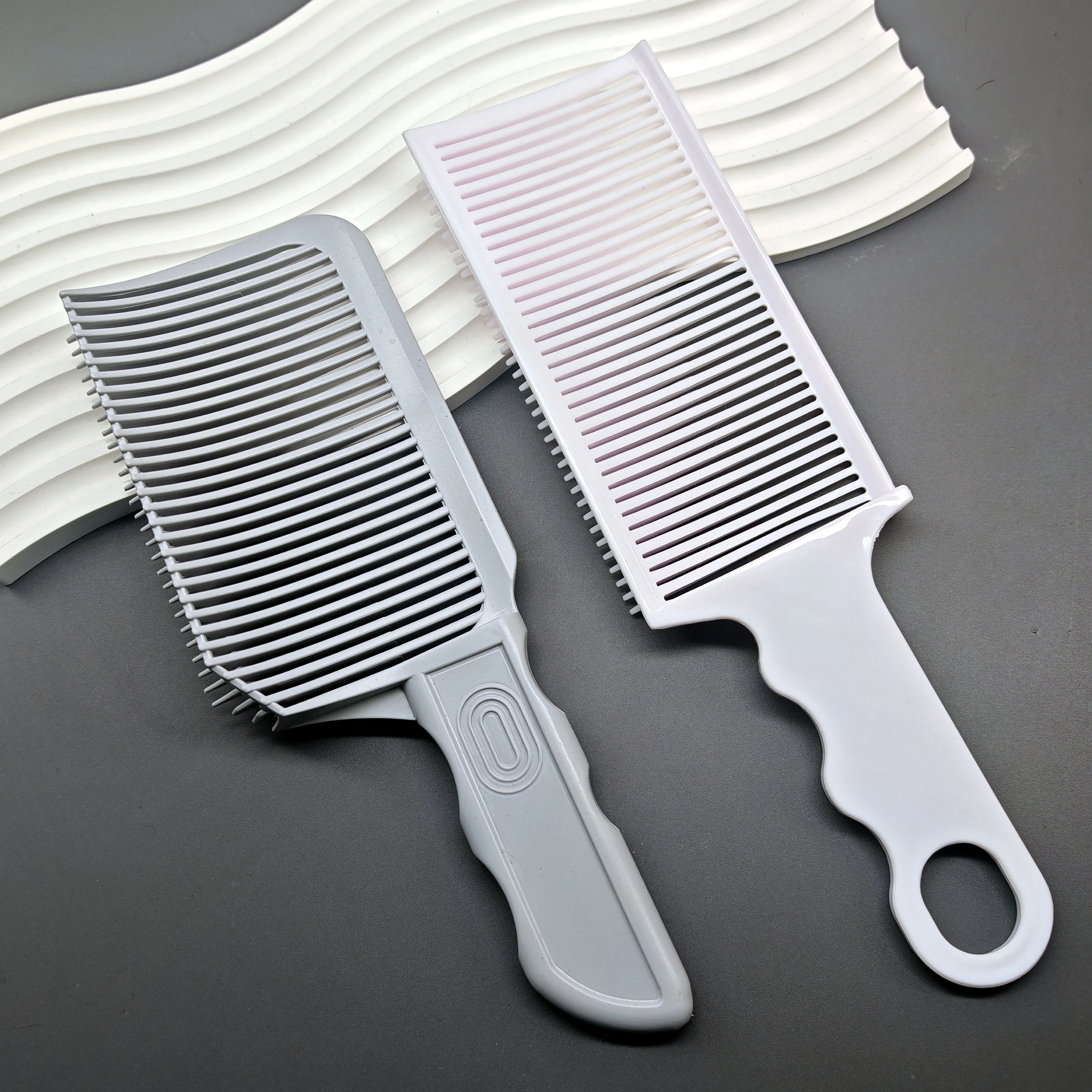 1/3Pcs Barber Hair Comb Kit Flat Top Hair Cutting Fading Stying Men Fade Brush Adjustable Headband Salon Hair Tool Accessories
1/3Pcs Barber Hair Comb Kit Flat Top Hair Cutting Fading Stying Men Fade Brush Adjustable Headband Salon Hair Tool Accessories