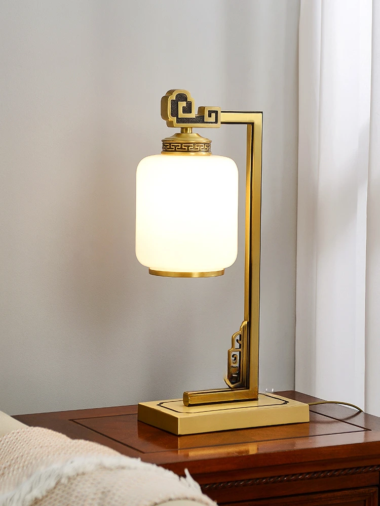 New Chinese table lamp, high-end all-copper retro master bedroom bedside living room decoration desk zen tea
New Chinese table lamp, high-end all-copper retro master bedroom bedside living room decoration desk zen tea