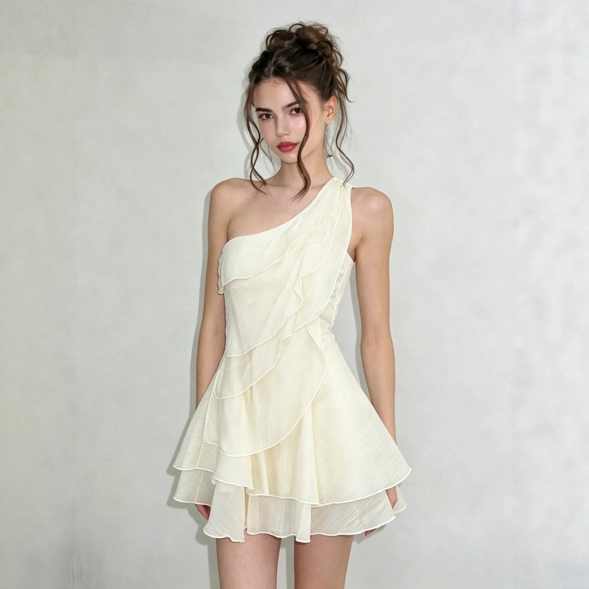 Solid Slimming Elegant Pleated Short Dress Diagonal Collar Sleeveless Patchwork Folds Mini Dress Evening Banquet Party Gown
Solid Slimming Elegant Pleated Short Dress Diagonal Collar Sleeveless Patchwork Folds Mini Dress Evening Banquet Party Gown