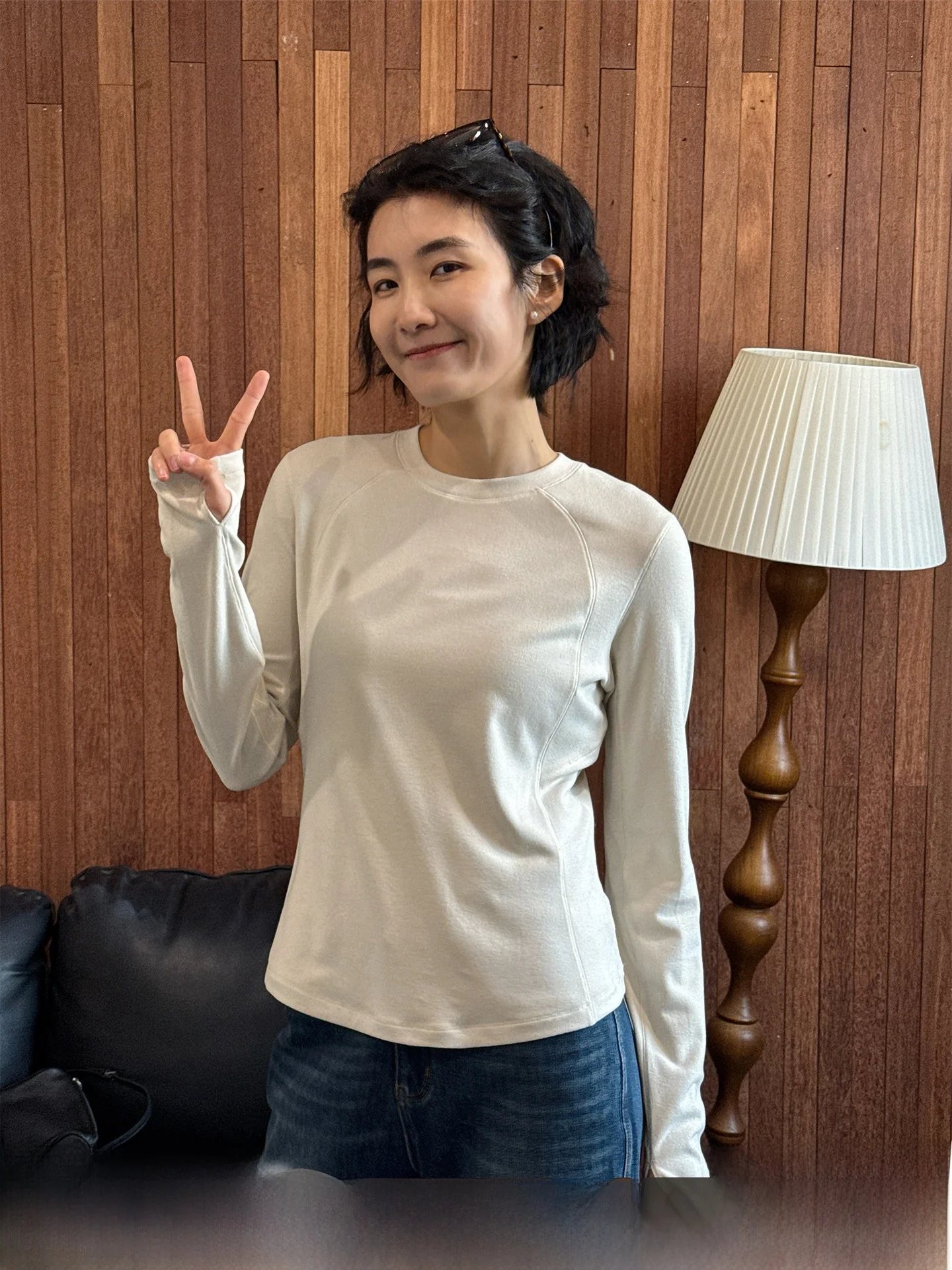 Langqing Women's round Neck Long Sleeve T-Shirt Skin-friendly Breathable Base Layer Shirt Slimming Top for Early Spring
Langqing Women's round Neck Long Sleeve T-Shirt Skin-friendly Breathable Base Layer Shirt Slimming Top for Early Spring