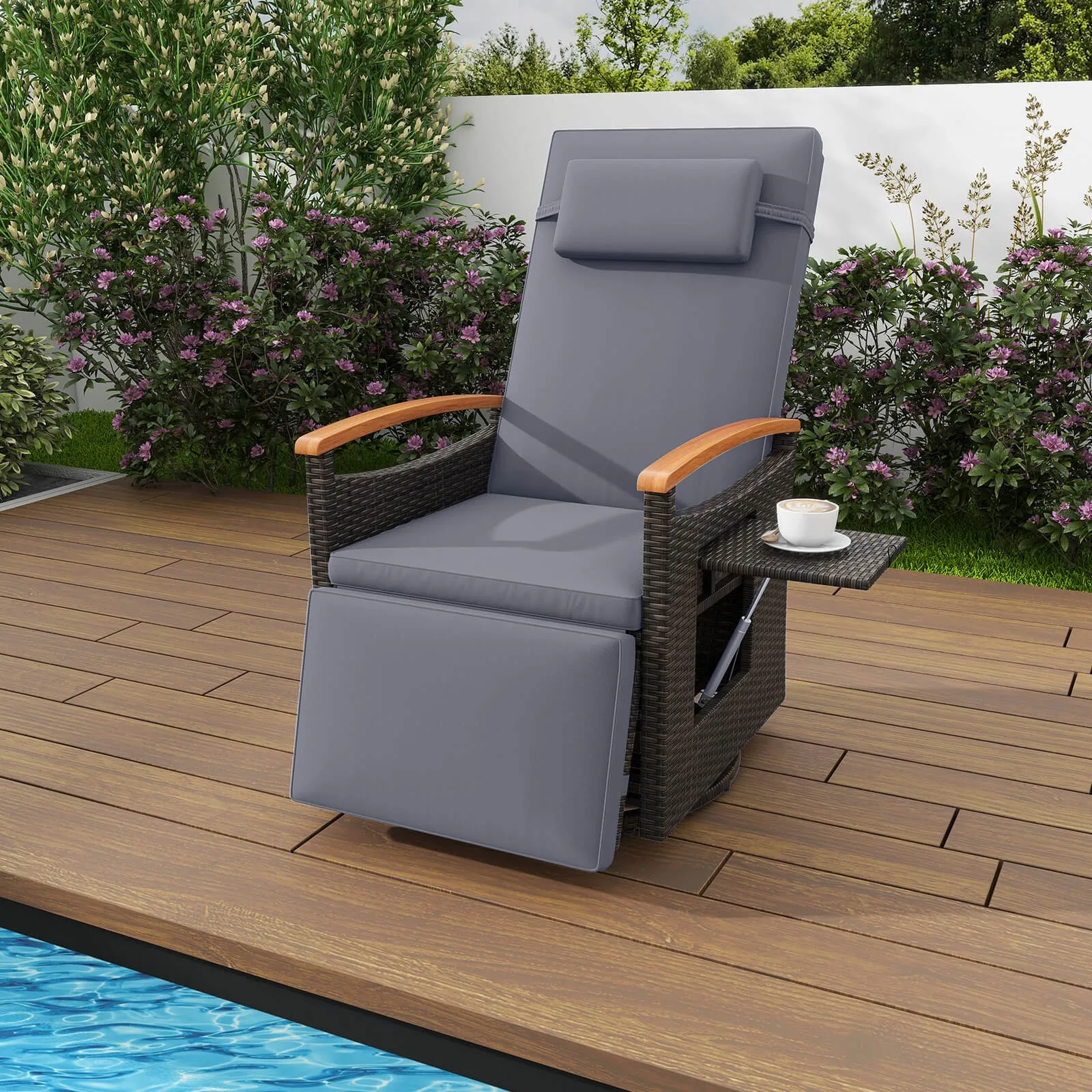 Outdoor 360° Swivel Rattan Recliner Chair Patio Wicker Chaise Lounge Chair
Outdoor 360° Swivel Rattan Recliner Chair Patio Wicker Chaise Lounge Chair