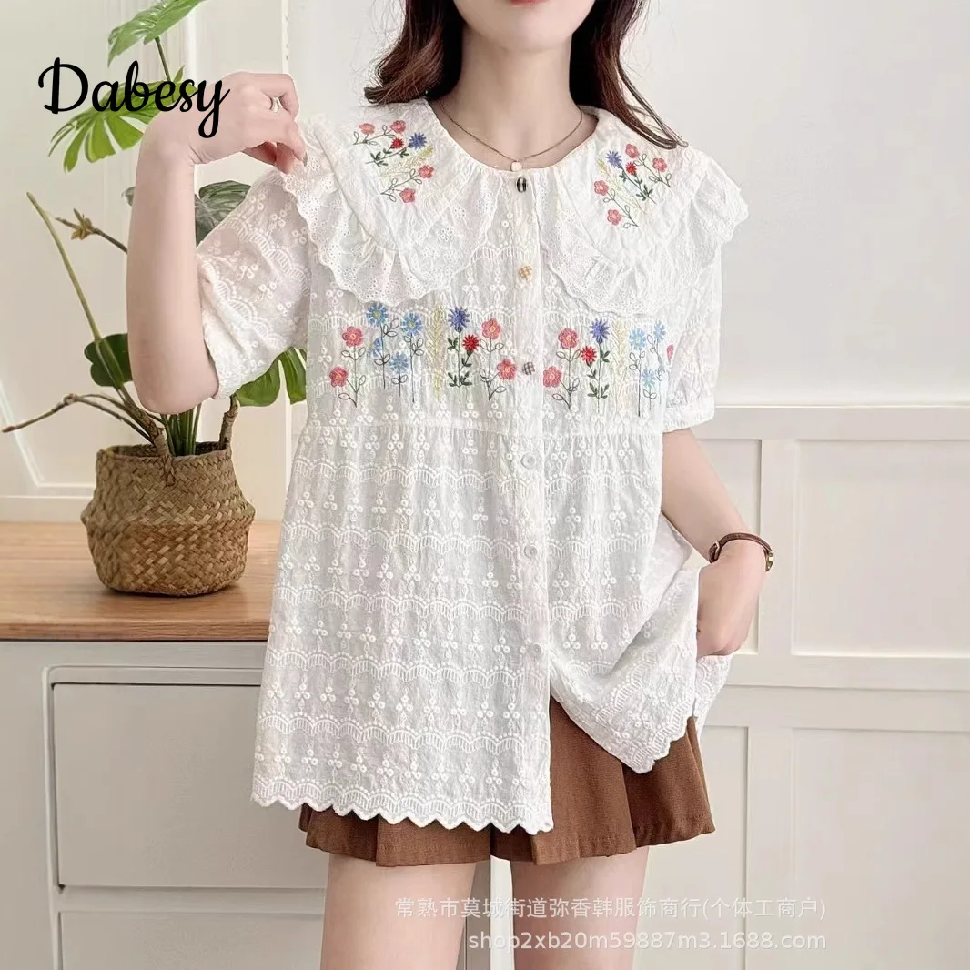 Vintage Embroidery Cotton White Shirt Women Japanese Mori Girl Peter Pan Collar Single-breasted Blouse Summer Thin Casual Tops
Vintage Embroidery Cotton White Shirt Women Japanese Mori Girl Peter Pan Collar Single-breasted Blouse Summer Thin Casual Tops