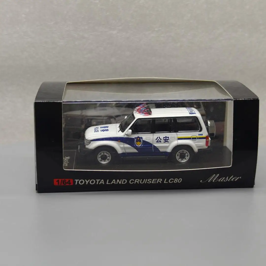 1:64 Land Cruiser LC80 полицейская имитация сплава мини-модель автомобиля коллекция подарочная игрушка
1:64 Land Cruiser LC80 полицейская имитация сплава мини-модель автомобиля коллекция подарочная игрушка