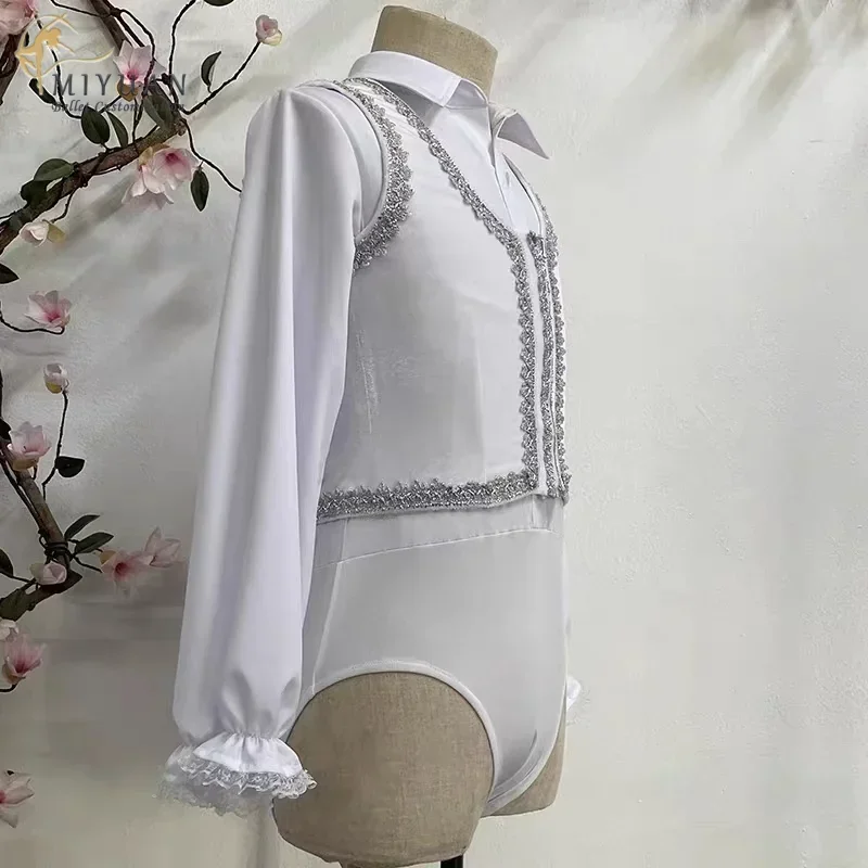 2023 New Ballet Gebelia male variation stage performance Ballet two-piece performance costume private custom
2023 New Ballet Gebelia male variation stage performance Ballet two-piece performance costume private custom