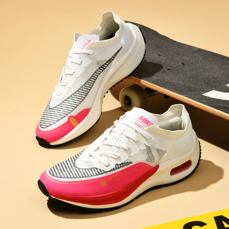 Fashion Running Shoes Men Sneakers Tenis Luxury Shoes Couple's Super Light Breathable Shoes Sports Blade Cushioning Jogging
Fashion Running Shoes Men Sneakers Tenis Luxury Shoes Couple's Super Light Breathable Shoes Sports Blade Cushioning Jogging