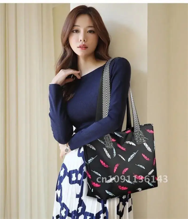 Colorful Women's Bag Waterproof Oxford Nylon Cloth New Printed Lightweight Tote Shoulder Bag Casual Bag Handbag Fashion Simple
Colorful Women's Bag Waterproof Oxford Nylon Cloth New Printed Lightweight Tote Shoulder Bag Casual Bag Handbag Fashion Simple