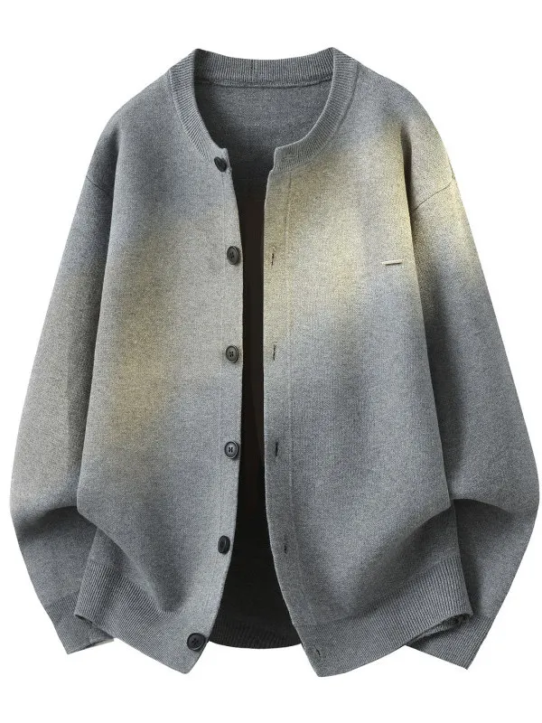 Новинка 2025 года, вязаный кардиган, мужской повседневный цветной универсальный свитер, дэт, осень-зима, модный бренд, на пуговицах, теплое дышащее...
Новинка 2025 года, вязаный кардиган, мужской повседневный цветной универсальный свитер, дэт, осень-зима, модный бренд, на пуговицах, теплое дышащее...