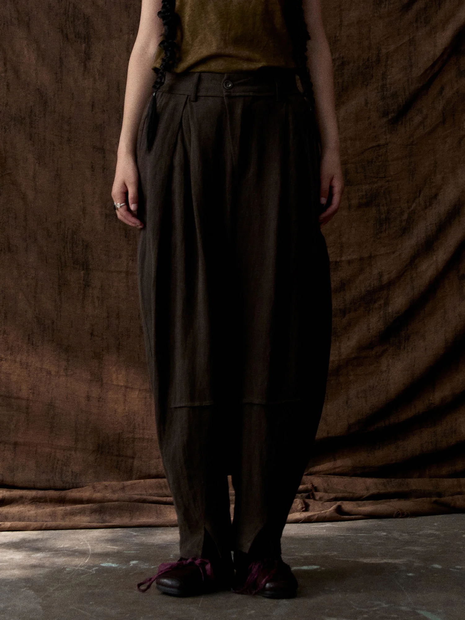 Casual Brown Crtsmanip Feel Cross Slit Loose Pants Linen Leisure Trousers Low Waist Zipper Fly Loose Fit Universal
Casual Brown Crtsmanip Feel Cross Slit Loose Pants Linen Leisure Trousers Low Waist Zipper Fly Loose Fit Universal