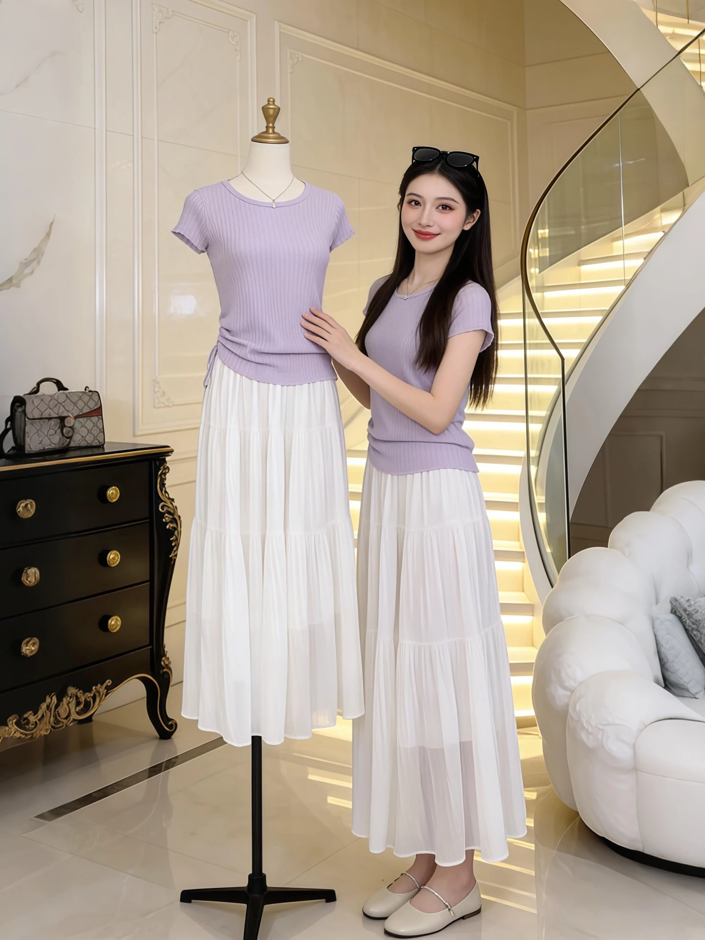 Stylish Short Sleeve T-Shirt And Skirt Set for Women Beautiful Unique Anti-Aging Summer New Arrival Embossed Half-length Skirt
Stylish Short Sleeve T-Shirt And Skirt Set for Women Beautiful Unique Anti-Aging Summer New Arrival Embossed Half-length Skirt