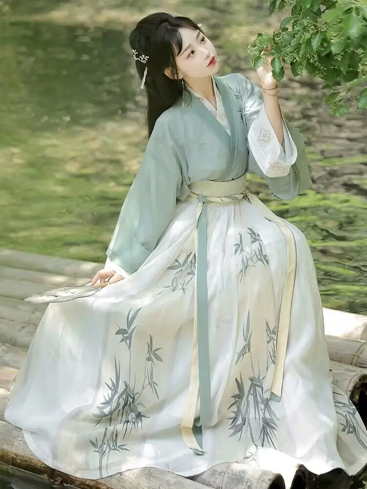 Ancient Traditional Chinese Women Elegant Hanfu Dress Fairy Stage Folk Dance Costume Retro Song Dynasty 3 Piece Sets
Ancient Traditional Chinese Women Elegant Hanfu Dress Fairy Stage Folk Dance Costume Retro Song Dynasty 3 Piece Sets