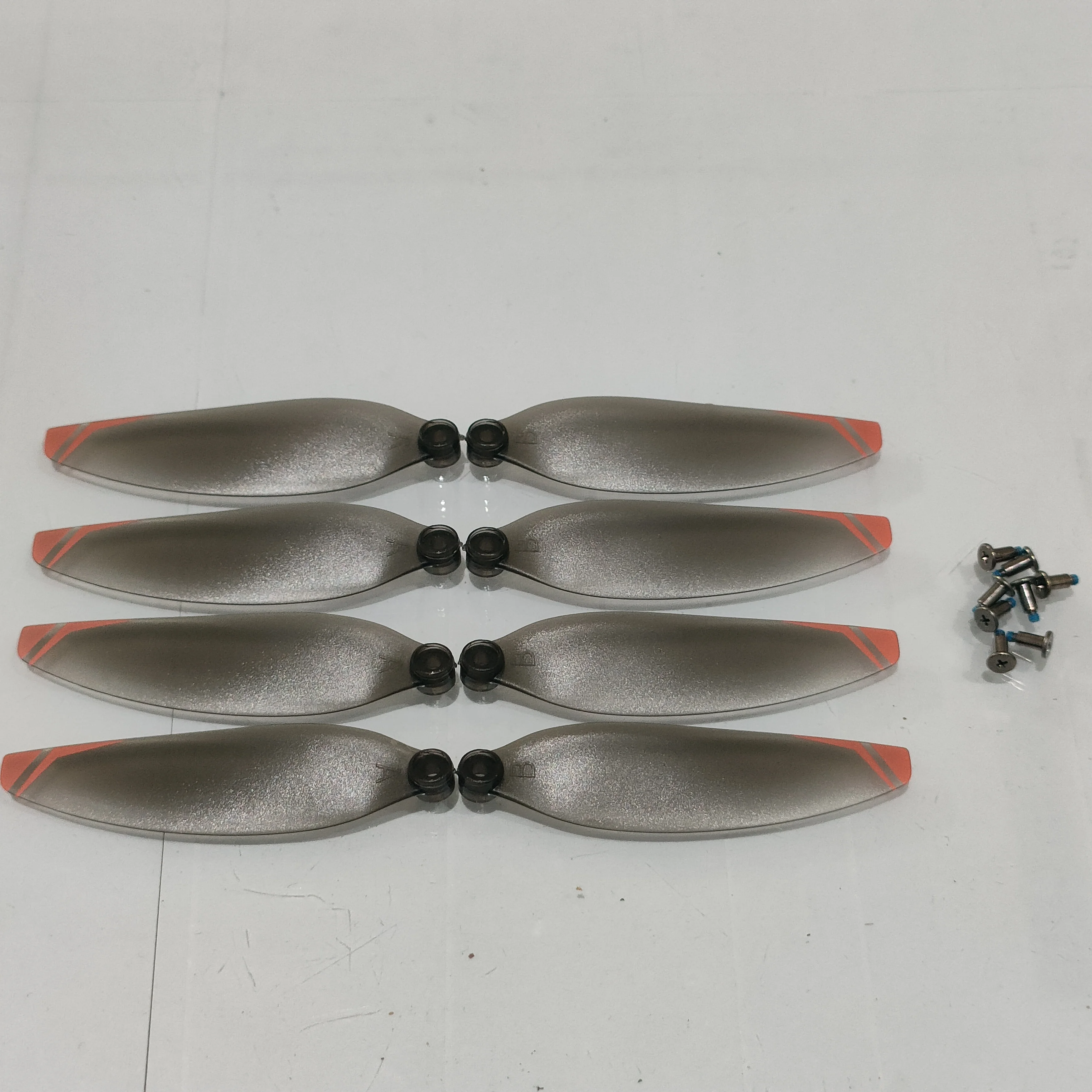 8pcs CW CCW Propeller Blade for Original M6 New Brushless Foldable RC Drone Spare Parts
8pcs CW CCW Propeller Blade for Original M6 New Brushless Foldable RC Drone Spare Parts