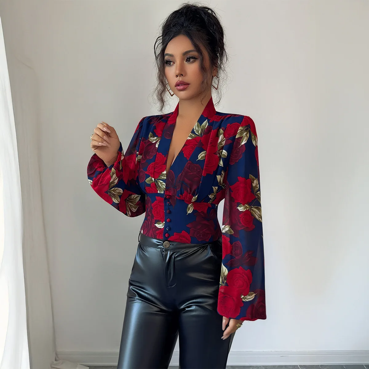 Fashion Slim Fit Spring/Summer V-Neck Clothing Long Sleeve Women Tops 2026 Office Lady Women's Blouses Printed Casual Shirts
Fashion Slim Fit Spring/Summer V-Neck Clothing Long Sleeve Women Tops 2026 Office Lady Women's Blouses Printed Casual Shirts