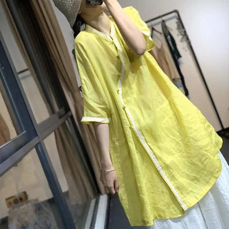 Высококачественный брендовый ретро-художественный хлопковый льняной костюм с застежкой на пуговицы и V-Ne Long Sve, чайный костюм средней длины для женщин
Высококачественный брендовый ретро-художественный хлопковый льняной костюм с застежкой на пуговицы и V-Ne Long Sve, чайный костюм средней длины для женщин