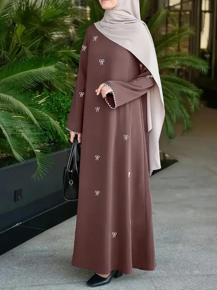 Summer Women's Clothing Abaya Woman Dubai Long Sleeve Batwing Round Neck Maxi Dress Polyester Rhinestone Classical Tribal Abaya
Summer Women's Clothing Abaya Woman Dubai Long Sleeve Batwing Round Neck Maxi Dress Polyester Rhinestone Classical Tribal Abaya