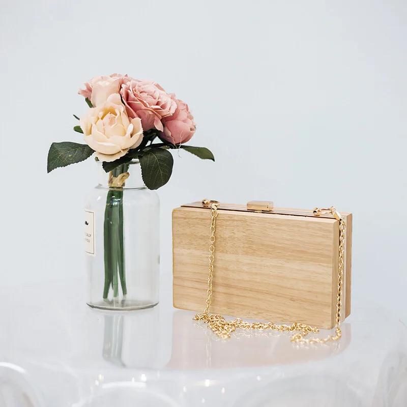 Solid Wood Rectangular Shoulder Bag Wooden Dinner Clutch Bag Eco-Friendly Wooden Handbag for Men And Women
Solid Wood Rectangular Shoulder Bag Wooden Dinner Clutch Bag Eco-Friendly Wooden Handbag for Men And Women