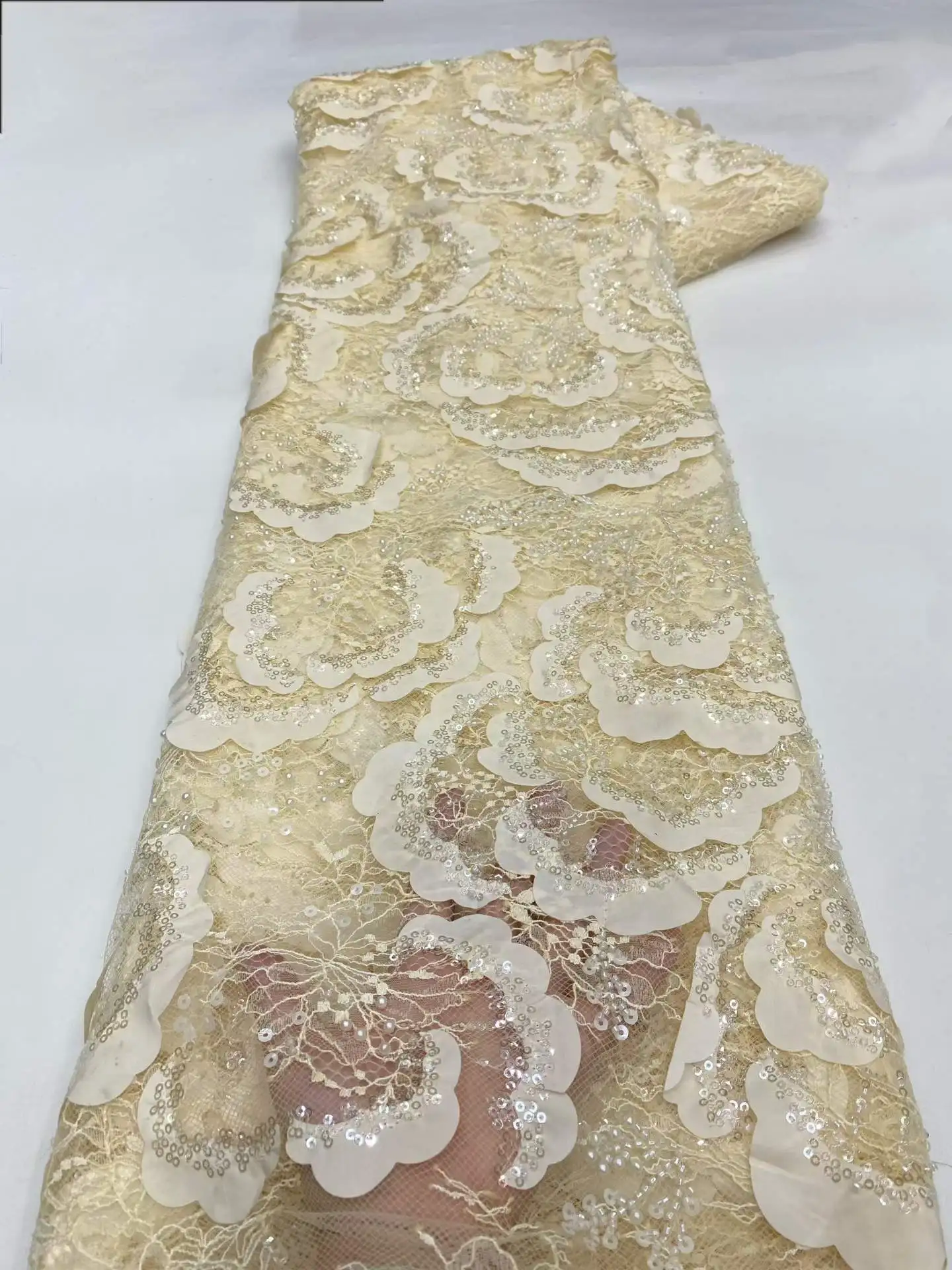 New Design 3D Mesh Beaded Sequins Lace Fabric 2026 High Quality French Nigerian Lace Women Evening Wedding Dress Sewing
New Design 3D Mesh Beaded Sequins Lace Fabric 2026 High Quality French Nigerian Lace Women Evening Wedding Dress Sewing
