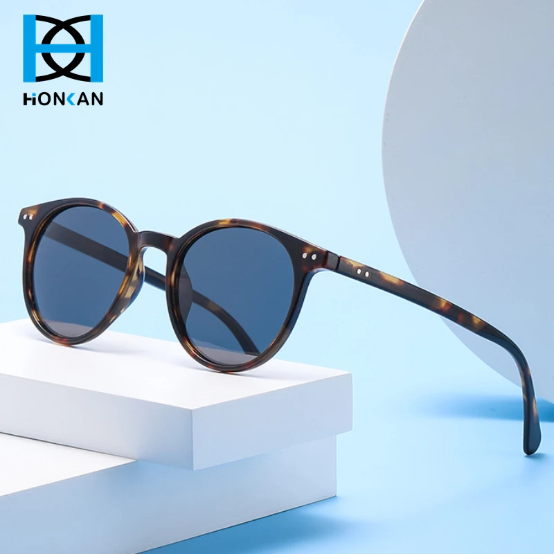 Retro Round Polarized Sunglasses Men Women Goggles UV400 Punk Leopard Frame Sun Glasses Fashion Black Driving Male Female
Retro Round Polarized Sunglasses Men Women Goggles UV400 Punk Leopard Frame Sun Glasses Fashion Black Driving Male Female
