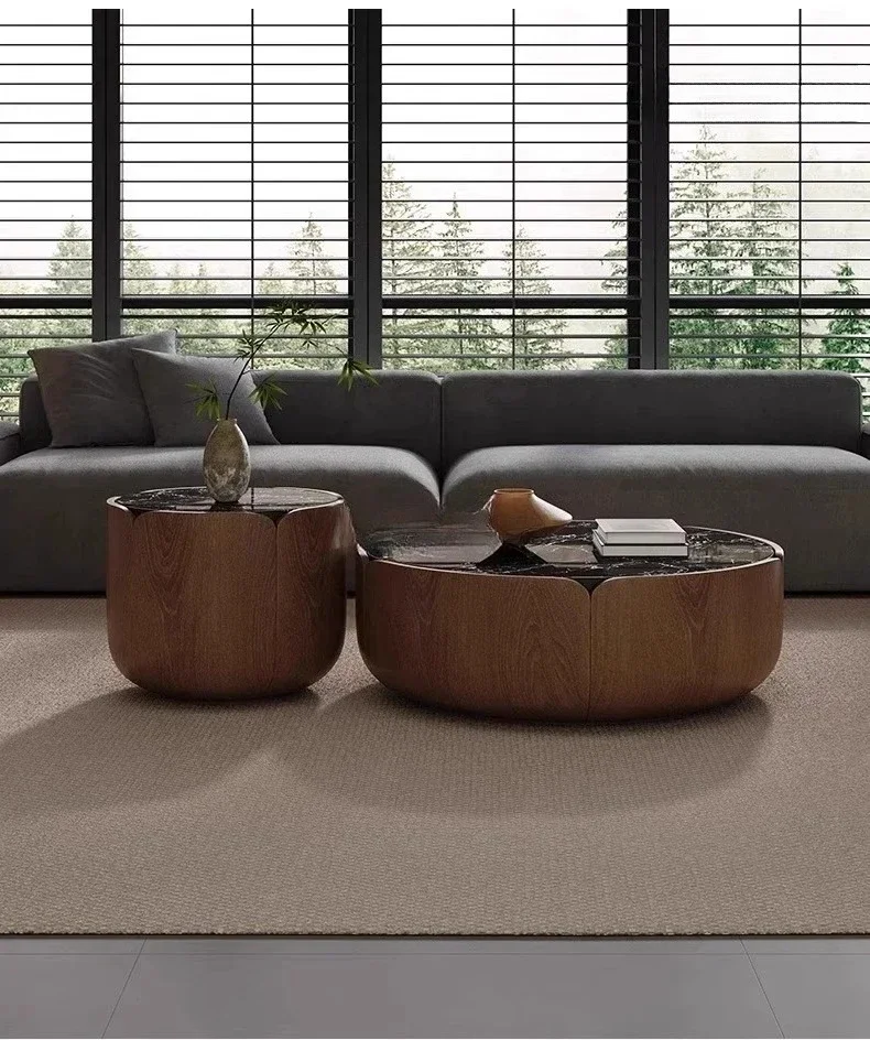 A Italian minimalist high-end imported marble rock slab coffee table side table combination
A Italian minimalist high-end imported marble rock slab coffee table side table combination