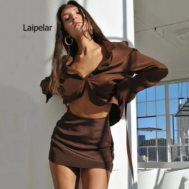 Fashion 2021 Fall 2 Piece Sets Women Sexy Skirt Outfits Ladies Office Long Sleeve Turndown Collar Top and Skirt Matching Set
Fashion 2021 Fall 2 Piece Sets Women Sexy Skirt Outfits Ladies Office Long Sleeve Turndown Collar Top and Skirt Matching Set