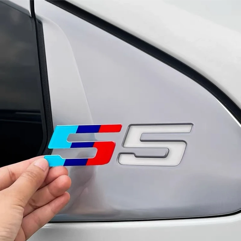 Suitable for digital decal color markings for the rear triangular window of the 2024-2026 BMW Series 5 i5 models 2
Suitable for digital decal color markings for the rear triangular window of the 2024-2026 BMW Series 5 i5 models 2