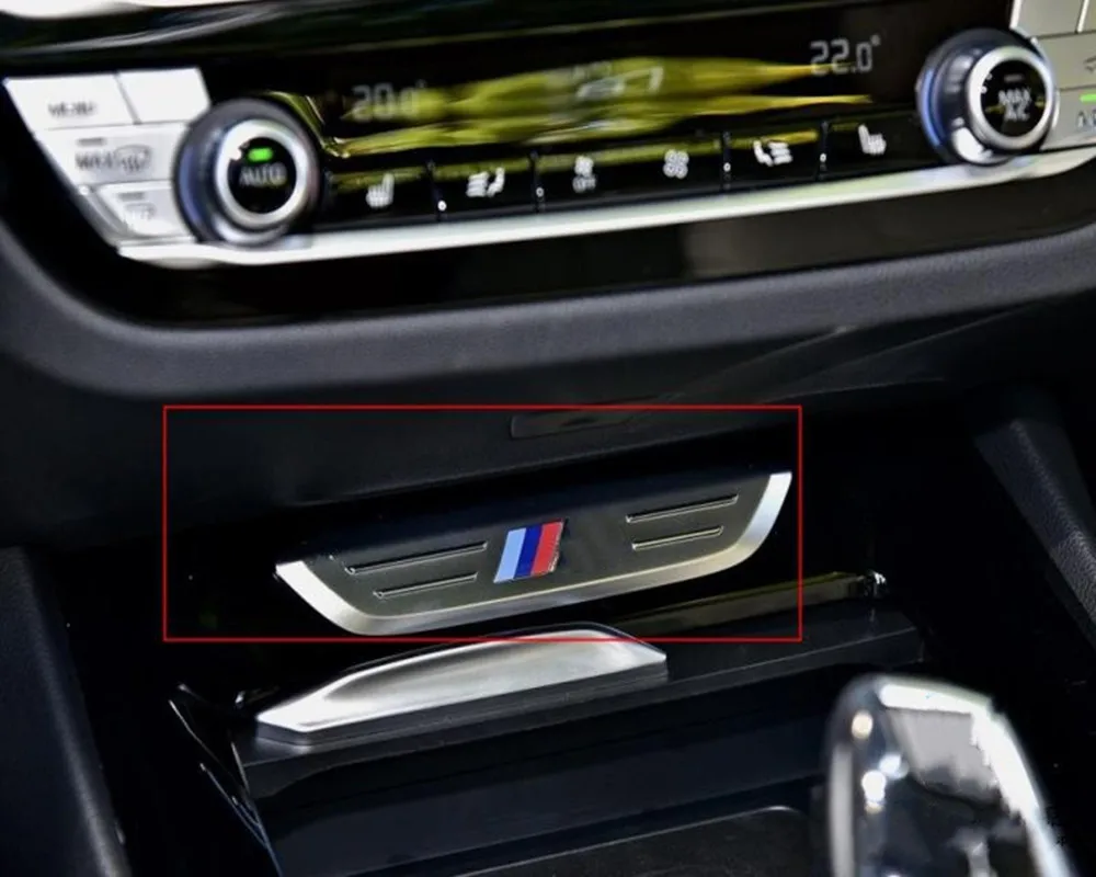 Original center console badge M logo cover Suitable for BMW X3G08 X4G02 modified decoration
Original center console badge M logo cover Suitable for BMW X3G08 X4G02 modified decoration
