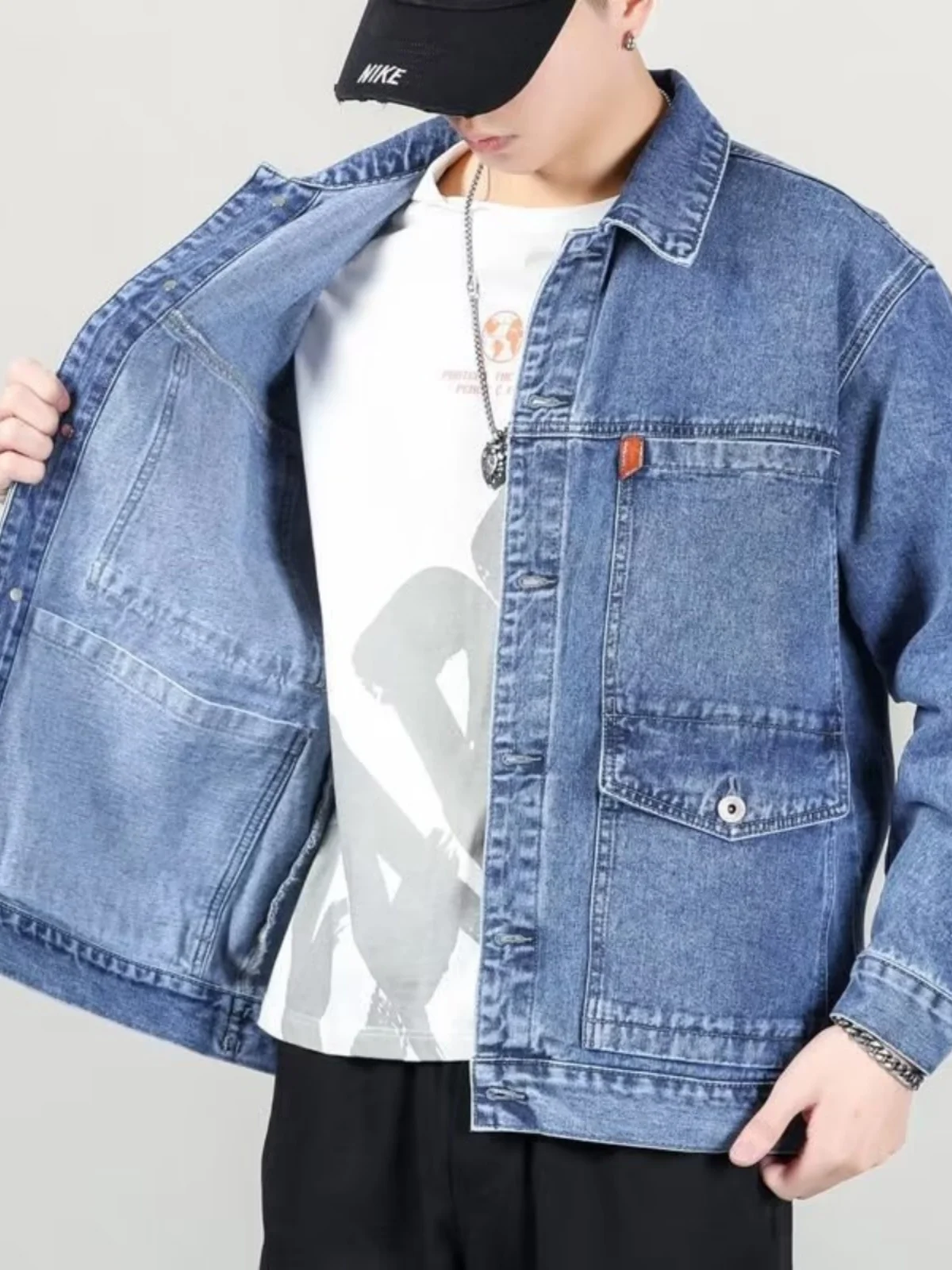 Мужская повседневная джинсовая куртка в рабочем стиле, износостойкая, осенне-зимняя, винтажная, с множеством карманов, длинными рукавами, приталенного кроя, верхняя одежда
Мужская повседневная джинсовая куртка в рабочем стиле, износостойкая, осенне-зимняя, винтажная, с множеством карманов, длинными рукавами, приталенного кроя, верхняя одежда